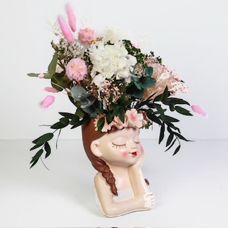 MUÑECA FLORES PRESERVADAS
